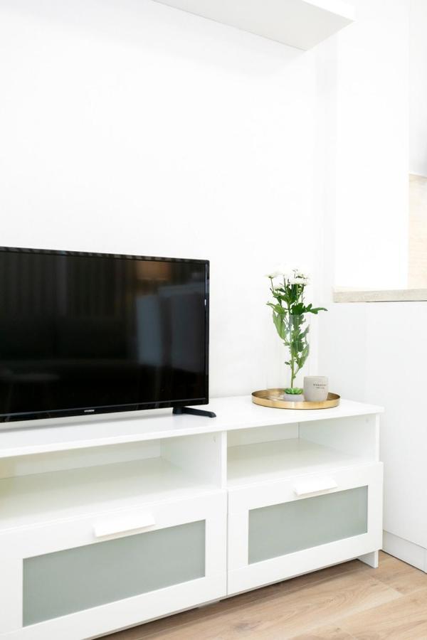 Alure Residences 2 & 24H Self Check-In, Parking In The Garage In The Apartment Building Included, New Building, Terrace, Green Location With A Forest Park With A Lake, Children'S Playground バンスカー・ビストリツァ エクステリア 写真