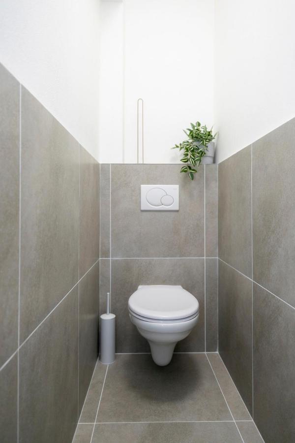 Alure Residences 2 & 24H Self Check-In, Parking In The Garage In The Apartment Building Included, New Building, Terrace, Green Location With A Forest Park With A Lake, Children'S Playground バンスカー・ビストリツァ エクステリア 写真